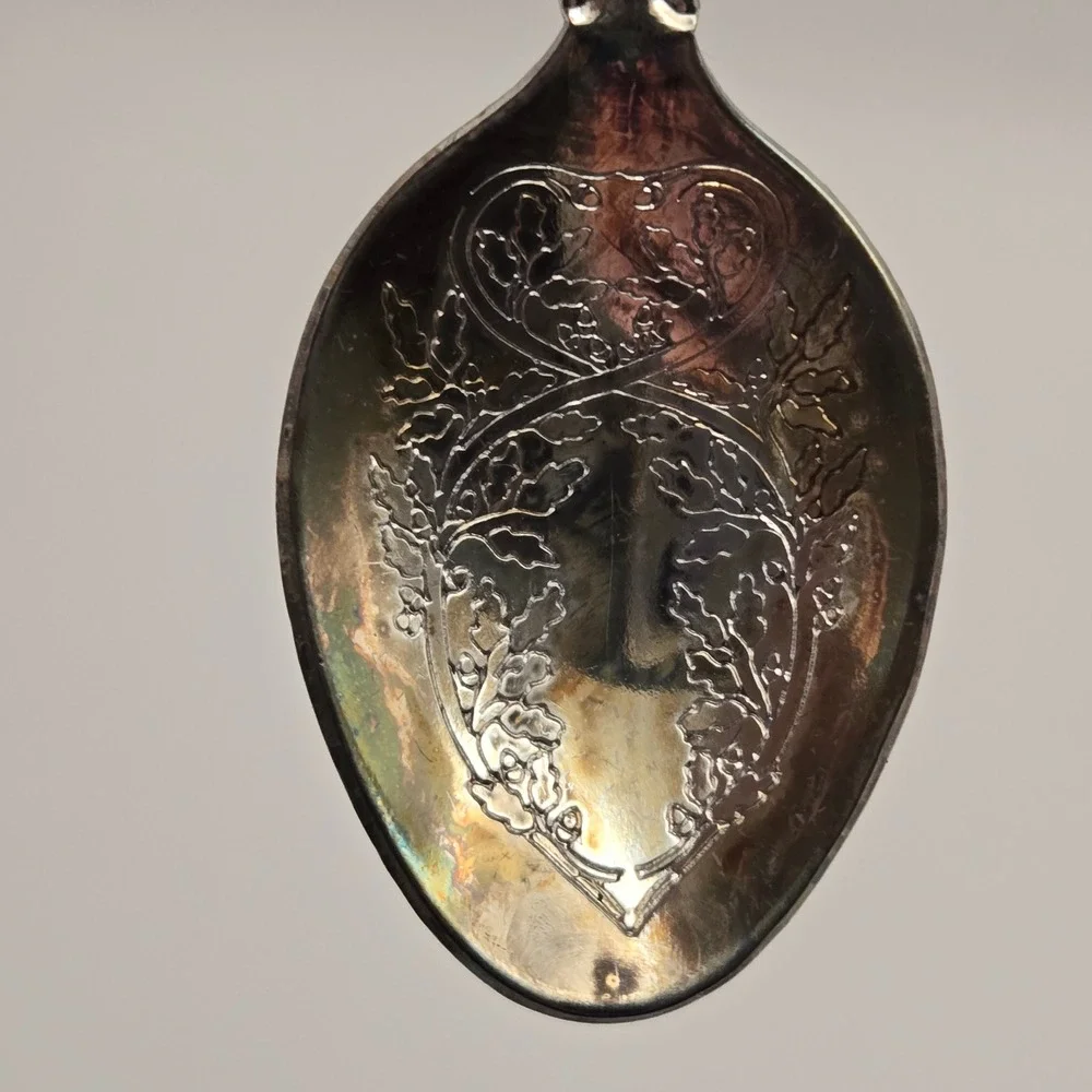 Exquisite Vintage 1981 Southfork‎ Ranch Dallas Show Silver Plated Spoon UK Made